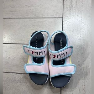 Kids tommy sandals